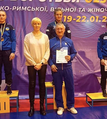 Криворізькі борчині вибороли дві медалі на чемпіонаті України.