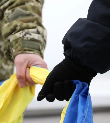 В Одесі біля пляжу Ланжерон організували Живий ланцюг Соборності, - ФОТО