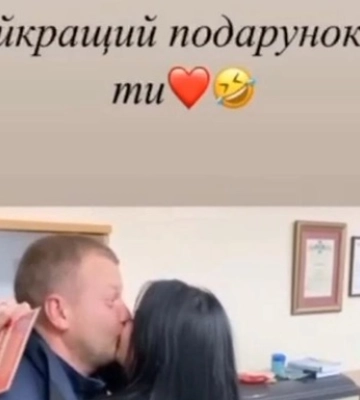 Начальника патрульної поліції Львівщини усунули за подарунок дівчині