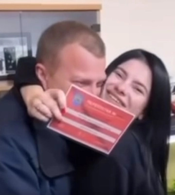 Головний патрульний Львівщини подарував своїй дівчині перепустку на проїзд головною площею Львова. Його відсторонили