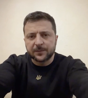 У Дніпрі провели панахиду за загиблими від російської ракети мешканцями будинку на Перемозі