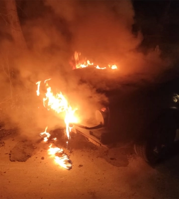 Загадкові обставини: на Закарпатті горіли ще дві автівки