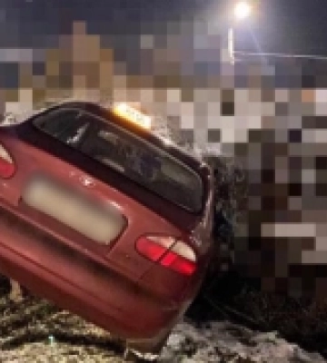У Луцьку пʼяний водій скоїв аварію на краденій автівці