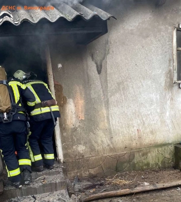 У Виноградові спалахнула пожежа в торговельному кіоску: залучались дві одиниці техніки
