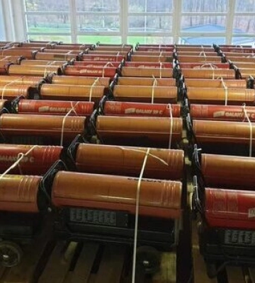 Миколаїв отримав 226 дизельних обігрівачів та 8 генераторів від муніципалітету Праги. ФОТО