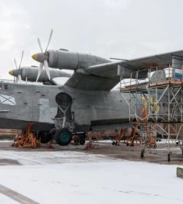 Євпаторійський авіаційний ремонтний завод у Криму росія виставила на продаж