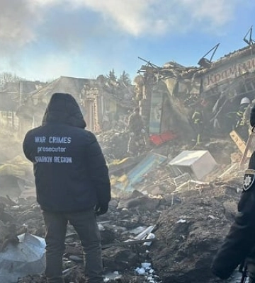 Поранену в шию дівчинку із Шевченкового повезуть оперувати до Харкова