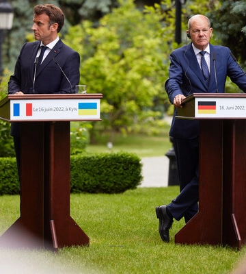 Le Monde о встрече Макрона и Шольца: лирические выступления без прорыва по оружию для Украины