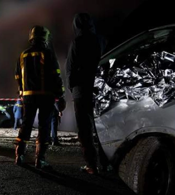 Автомобіль пішов під воду: у ДТП під Черніговом загинула мати з двома дітьми
