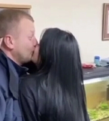 Очільник патрульної поліції подарував своїй дівчині перепустку на проїзд центром Львова