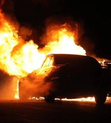 Вночі на Закарпатті горіла автівка