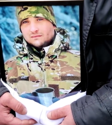 На Дубенщині в останню дорогу провели головного сержанта