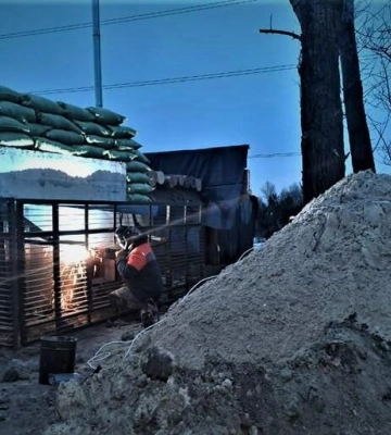 Під Києвом будують фортифікаційні споруди