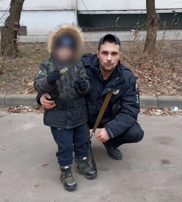 У Сумах поліцейські розшукали 5-річного хлопчика, який загубився на ринку