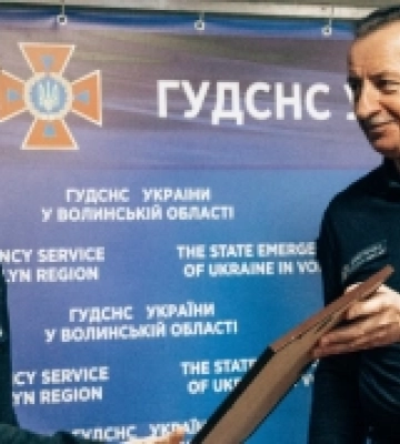 Головний рятувальник області вручив почесні нагороди своїм колегам