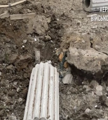 Окупанти влучили у будівлю в Херсонській області: загинув чоловік