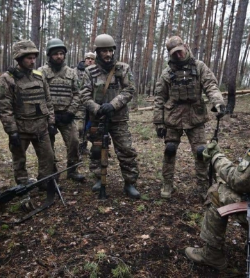 Незламні десантники з Дніпропетровщини показали свої будні на Донбасі (Відео)