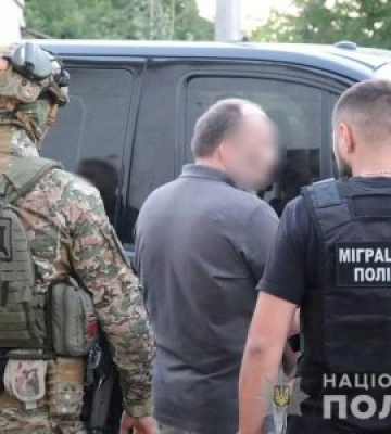 Поліцейські Закарпаття завершили досудове розслідування у справі щодо незаконного переправлення чоловіків за допомогою системи «Шлях»