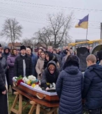 У громаді на Волині попрощалися з полеглим героєм Володимиром Дмитруком