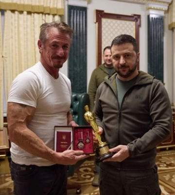 На Берніале презентують фільм Шона Пенна про Україну