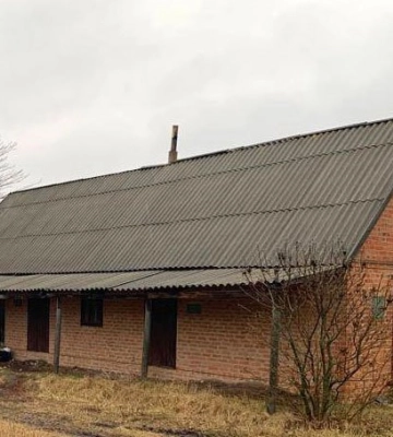 На Полтавщині 24-річний чоловік пограбував будинок і виніс кілька мобільних телефонів, годинник та револьвер