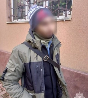 На Закарпатті затримали затримали чоловіка, який перебував у розшуку 