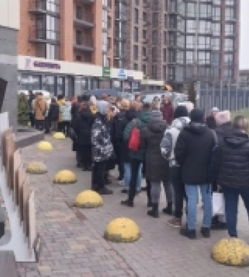 До Луцька приїхав відомий письменник та волонтер Сергій Жадан