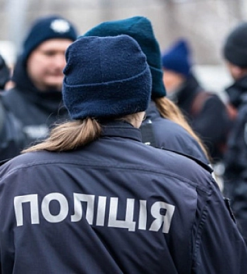 Полицейские зарегистрировали около 580 заявлений от пострадавших в результате ракетного удара по Днепру