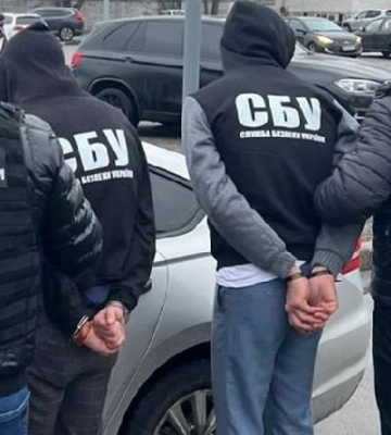 Викрито ділків, які продавали українські паспорти росіянам