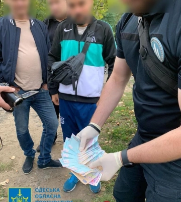 Брал взятки с рыбаков на Дунае: инспектору рыбпатруля грозит до пяти лет лишения свободы
