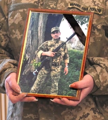 У Дружбі Сумської області попрощалися з військовим Ігорем Буліховим