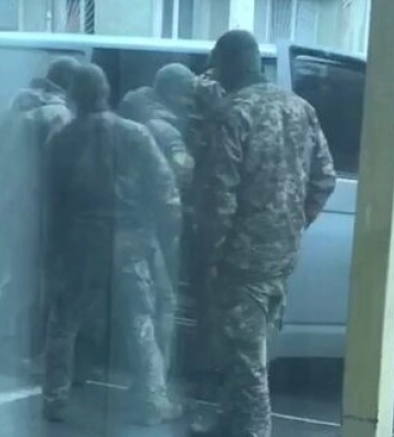 В Одессе сотрудники военкомата во время вручения повестки задерживают мужчин и используют машины скорой помощи: назначена&amp;hellip;