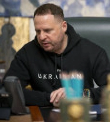 Єрмак провів телефонну розмову з Салліваном