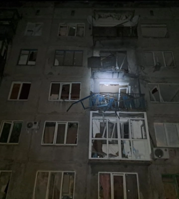 На Донеччині ворог обстріляв житловий квартал міста