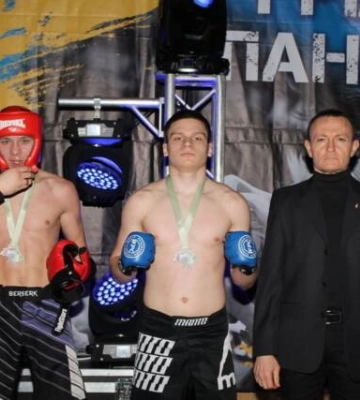 У Долинській пройшов чемпіонат з грепплінгу, на якому зібрали кошти для ЗСУ