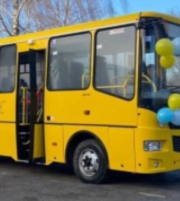 Вараський район розжився трьома шкільними автобусами