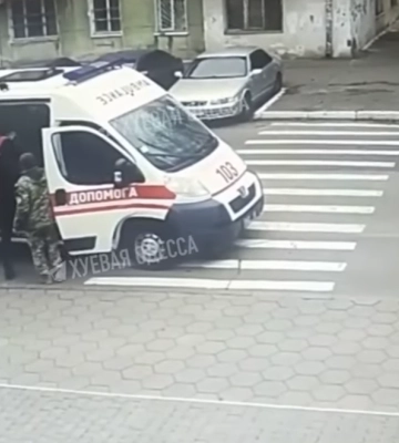 В Одесі вручали повістки на кареті швидкої допомоги,- ВІДЕО