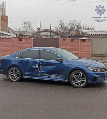 Проігнорував дорожні знаки: у Кропивницькому зіштовхнулися автівки (ФОТОФАКТ)