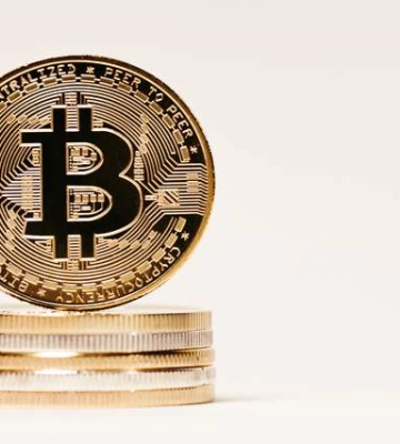 Біткойн продовжує зростати в ціні та тестує важливі цінові рівні 