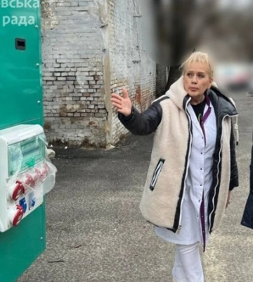 Черговий по місту: заступник Бориса Філатова перевірив лікувальні заклади та відвідав автопідприємство санітарного транспорту