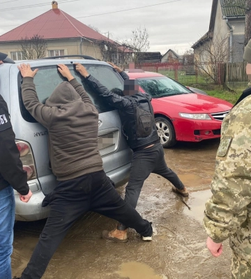 На Закарпатті СБУ ліквідувала ще один канал незаконного виїзду за кордон (ФОТО)