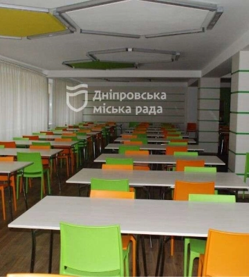 В школах Днепра можно приготовить и разогреть еду во время блэкаута (адреса)