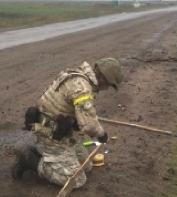 Вибухотехніки з Рівненщини розміновують Херсонщину. ФОТО