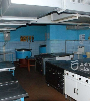 У Дніпрі у 10-ти школах обладнали місця, де можна приготувати їжу під час тривалого відключення світла