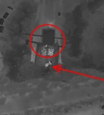 Боевой дрон уничтожает вражеский грузовик на херсонском направлении. ВИДЕО