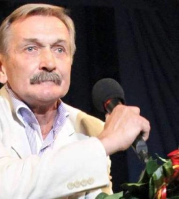 Викладач київського вишу домагався до студенток: поліція здивувала рішенням