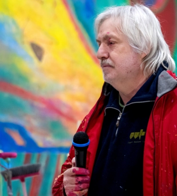 У Луцьку художник за годину створив картину, яку продали за 1100 доларів