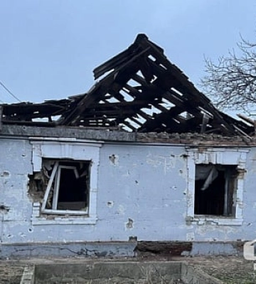 Криворожанка, чий дім зруйнувала російська ракета, відкрила збір на відновлення будинку