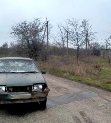 Поліцейські з Кам&amp;#039;янського врятували людей, які потрапили під мінометний обстріл на авто