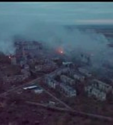 Россияне равняют Угледар с землей — видео с фронта
